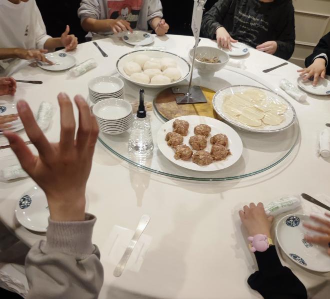 餃子制作